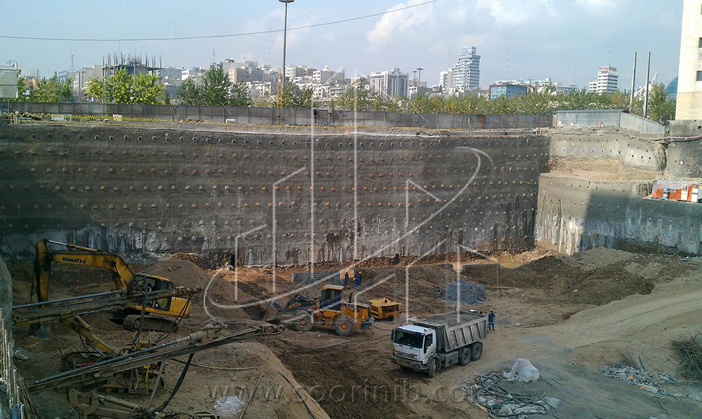 عملیات گودبرداری و تثبیت و پایدارسازی دیواره­های گود به روش اجرای نیلینگ و زهکشی و آب بندی دیواره های گود