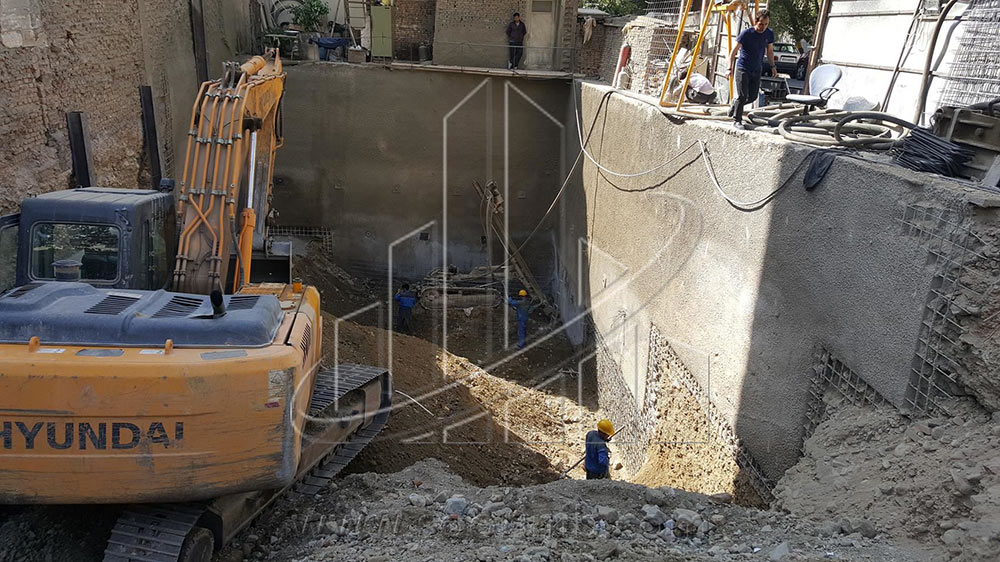 عملیات تثبیت و پایدارسازی  دیواره­های گود به روش نیلینگ و اجرای سازه نگهبان